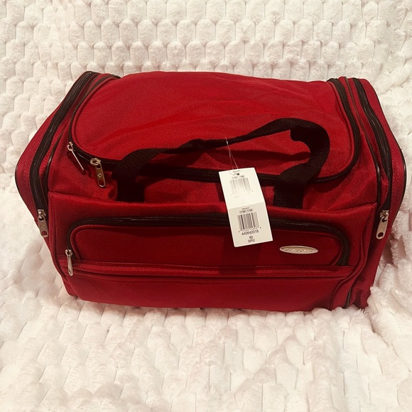 Samsonite Red Travel Bags Set- Duffle, Tote, Toiletry Kit - Picture 2 of 4